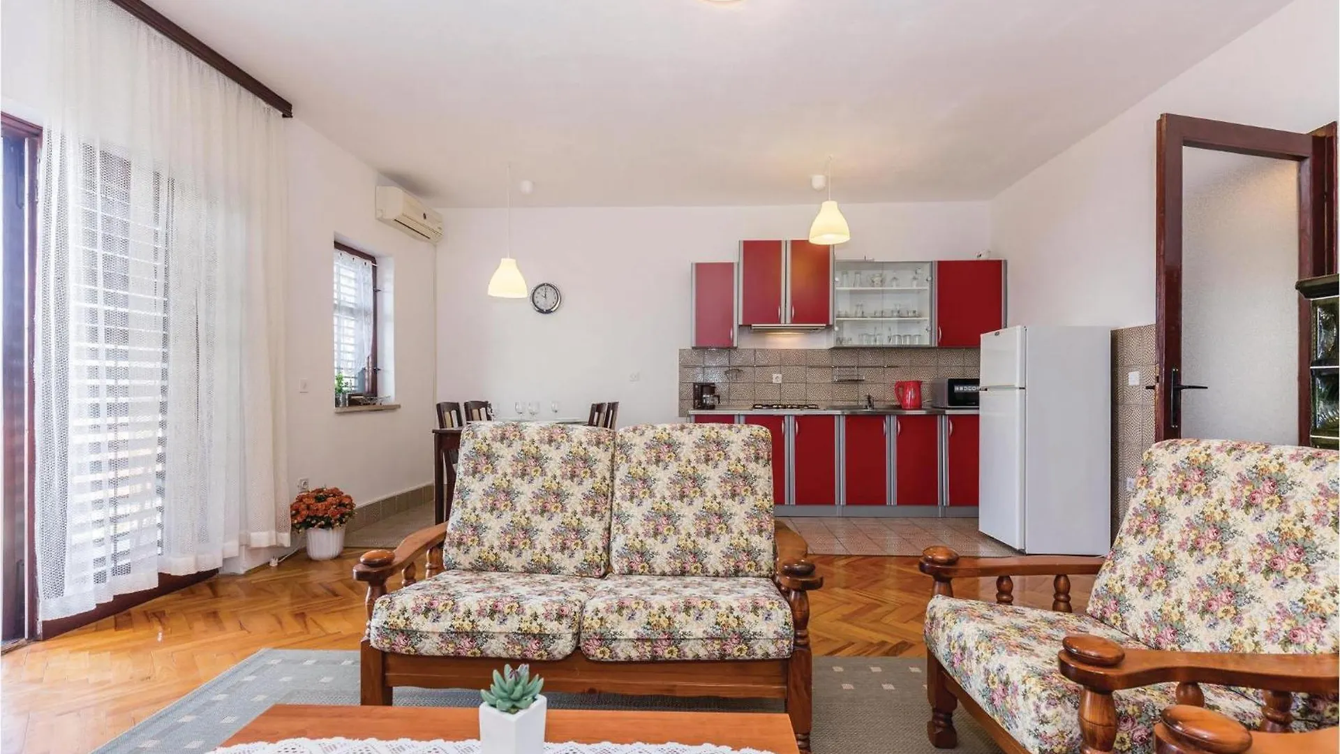 Amazing Apartment In Dramalj With Kitchen